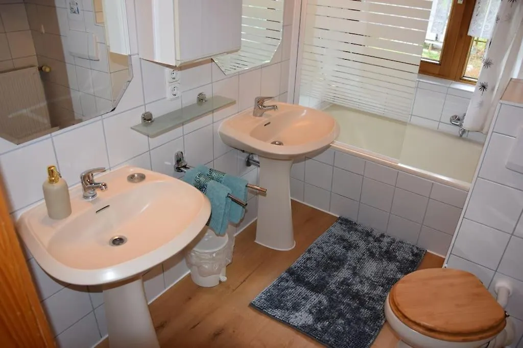 Ferienwohnung Familie Tasler ايمنستادت ام الغو شقة